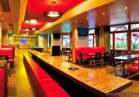 אכסניה Plus Florence Hostel *